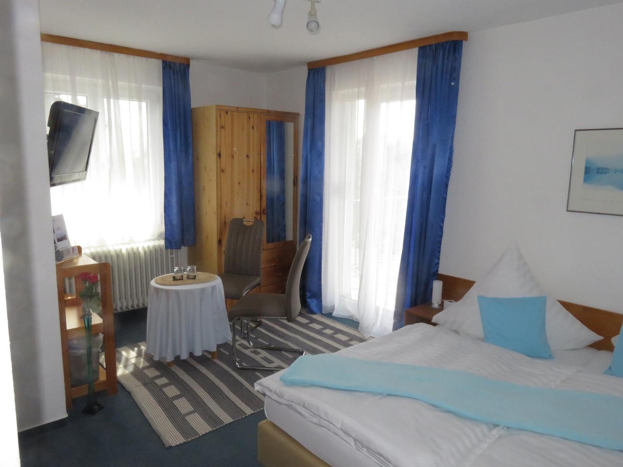 Pension Saentisblick Meersburg Room photo